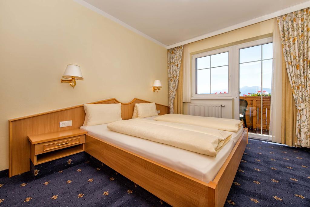 Residence Rossboden Mit Hallenbad Verano ภายนอก รูปภาพ